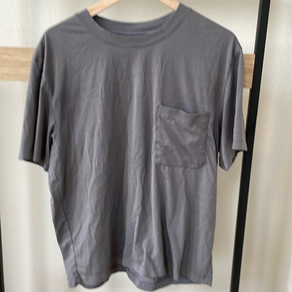 Lululemon Fundamental Short Sleeve Pocket Tee - Size Medium